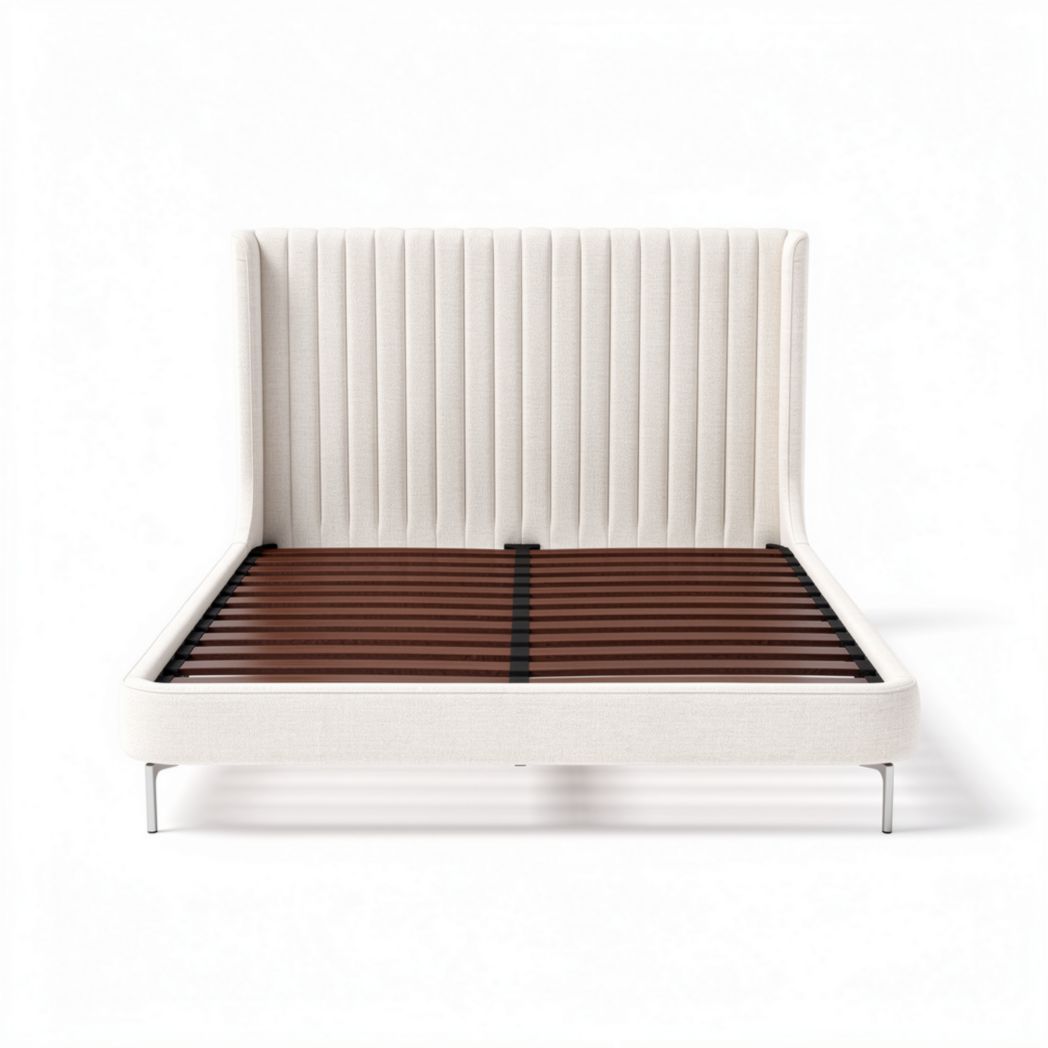 Letto matrimoniale in tessuto bianco con testiera alta e doghe in legno 200 x 160 x 100cm